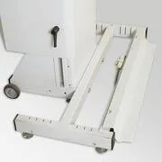 Reliable 7600VB Vacuum & Up-Air Commercial Heated Ironing Board Pressing Table - Image 2