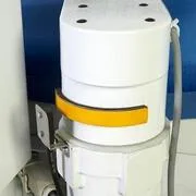 Reliable 7600VB Vacuum & Up-Air Commercial Heated Ironing Board Pressing Table - Image 7